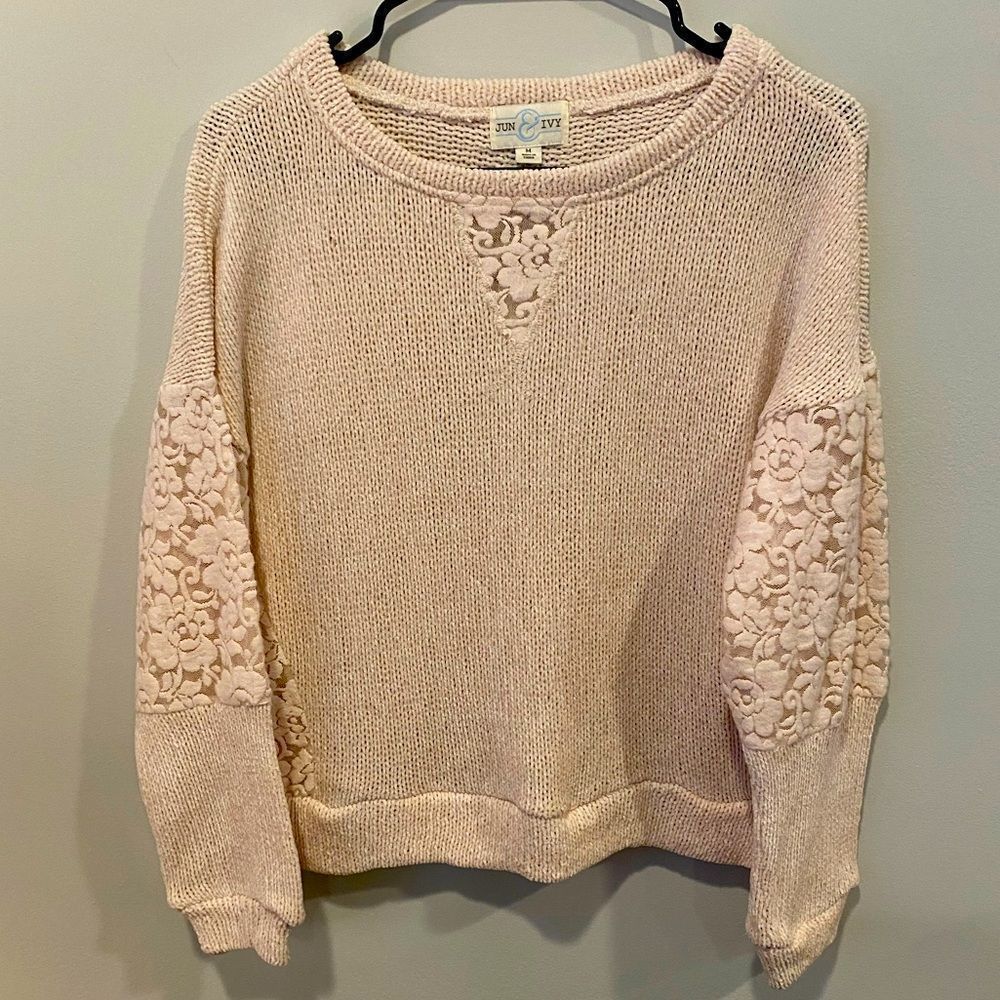 Francesca’s Lightweight Light Pink Sweater - Picture 2 of 4